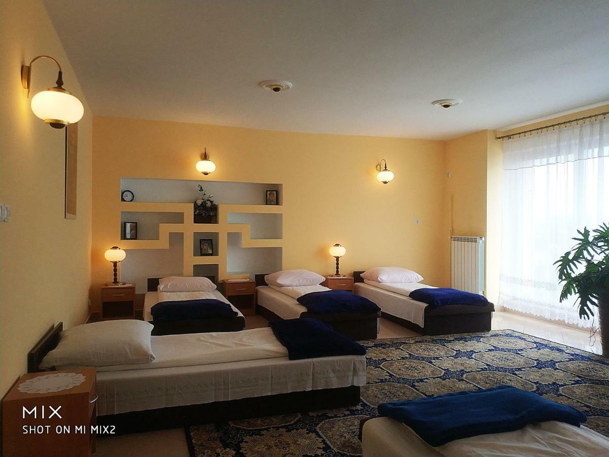 Hotel Pod Trzema Rozami Sanok