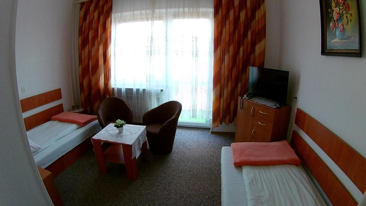 Pod Trzema Rozami 2* Sanok